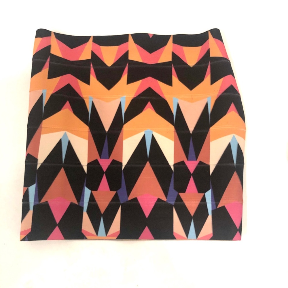 Point Multi-colored Bandage style Skirt Size Small